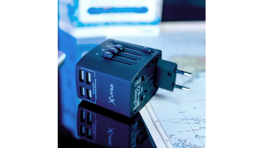 XLayer Internationaler Reisestecker Weltweit Black