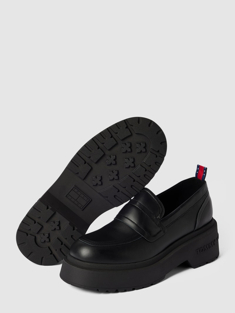 Penny-Loafer aus Leder mit Label-Detail Modell 'AVA' in schwarz