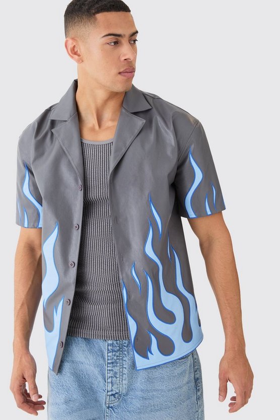 Kurzärmliges PU-Hemd mit Flammen-Print
