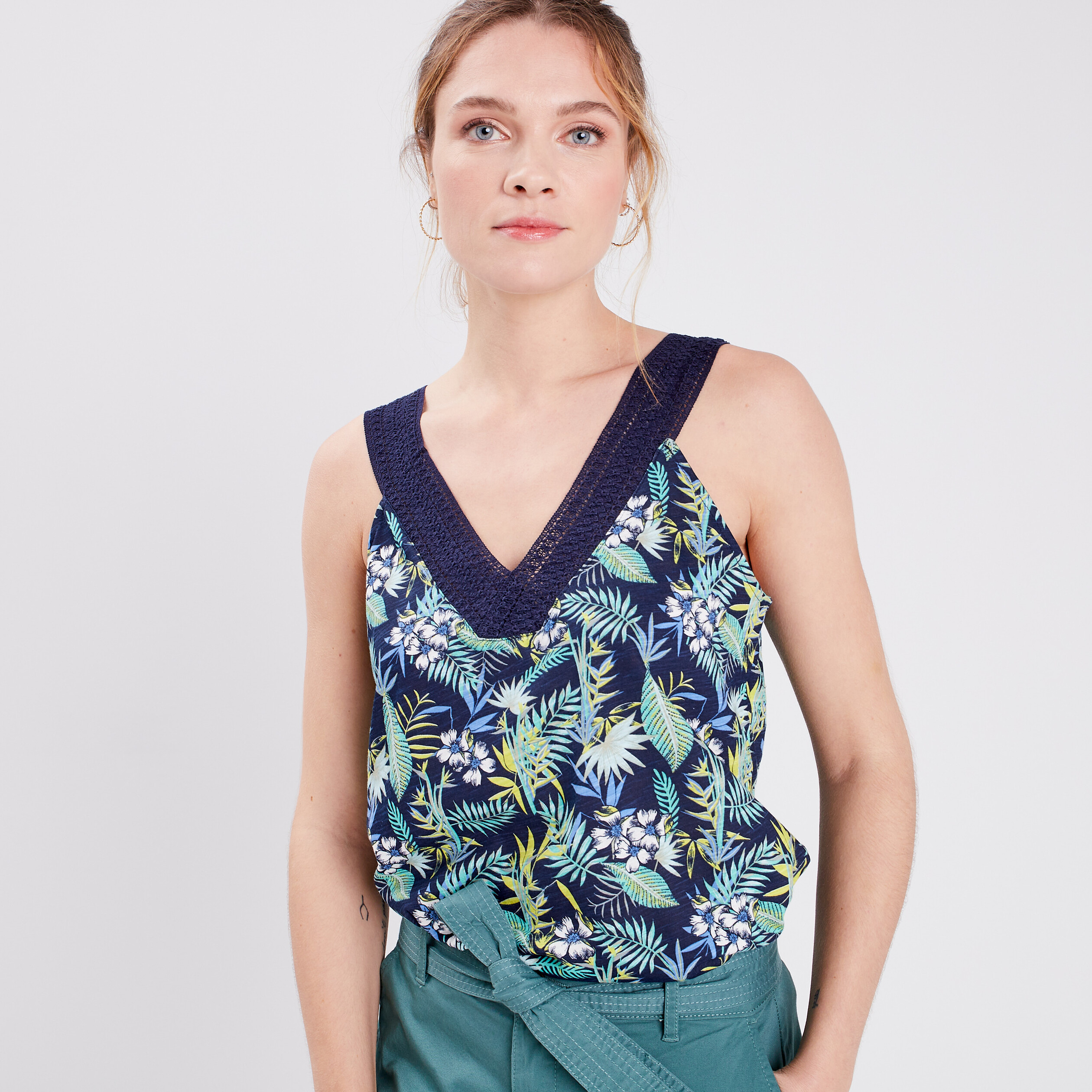 Débardeur col en V bleu marine femme | La Halle