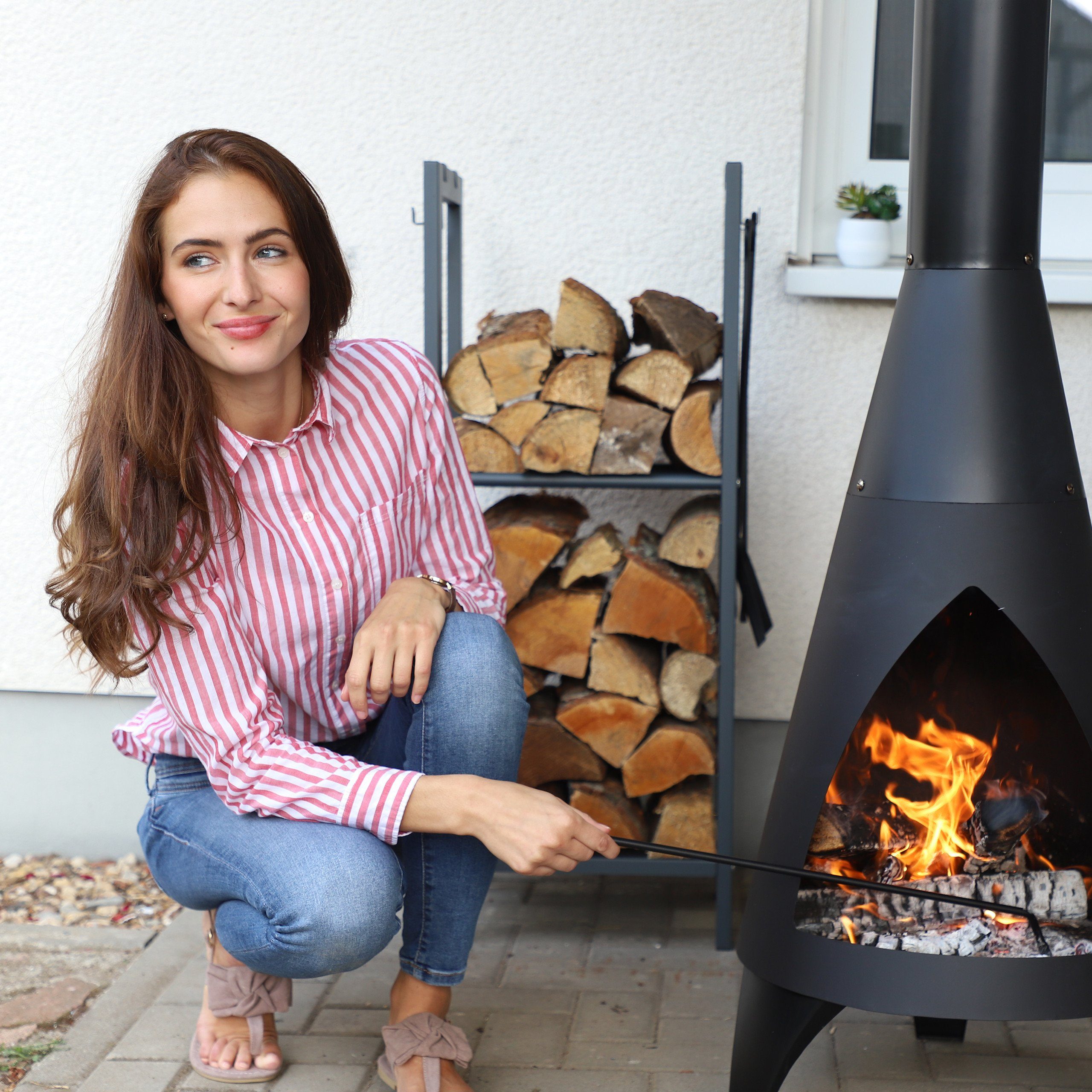 relaxdays Kaminholzregal Kaminholzregal mit 2 Ablagen, BxTxH:40x30x100 cm, 100 x 40 x 30 cm