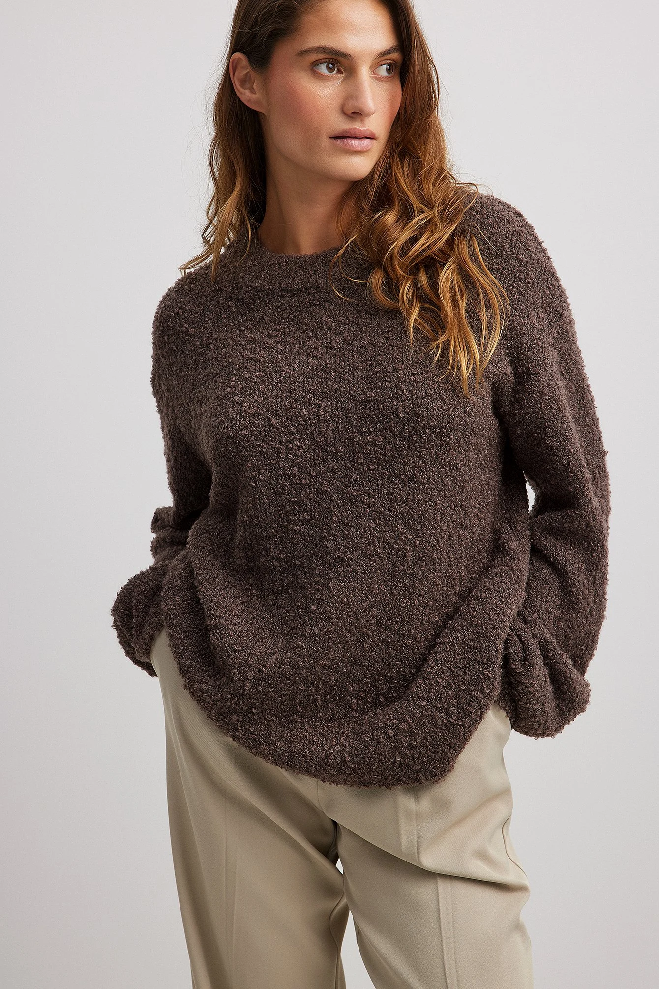 Strukturierter Oversize-Strickpulli mit Rundhalsausschnitt