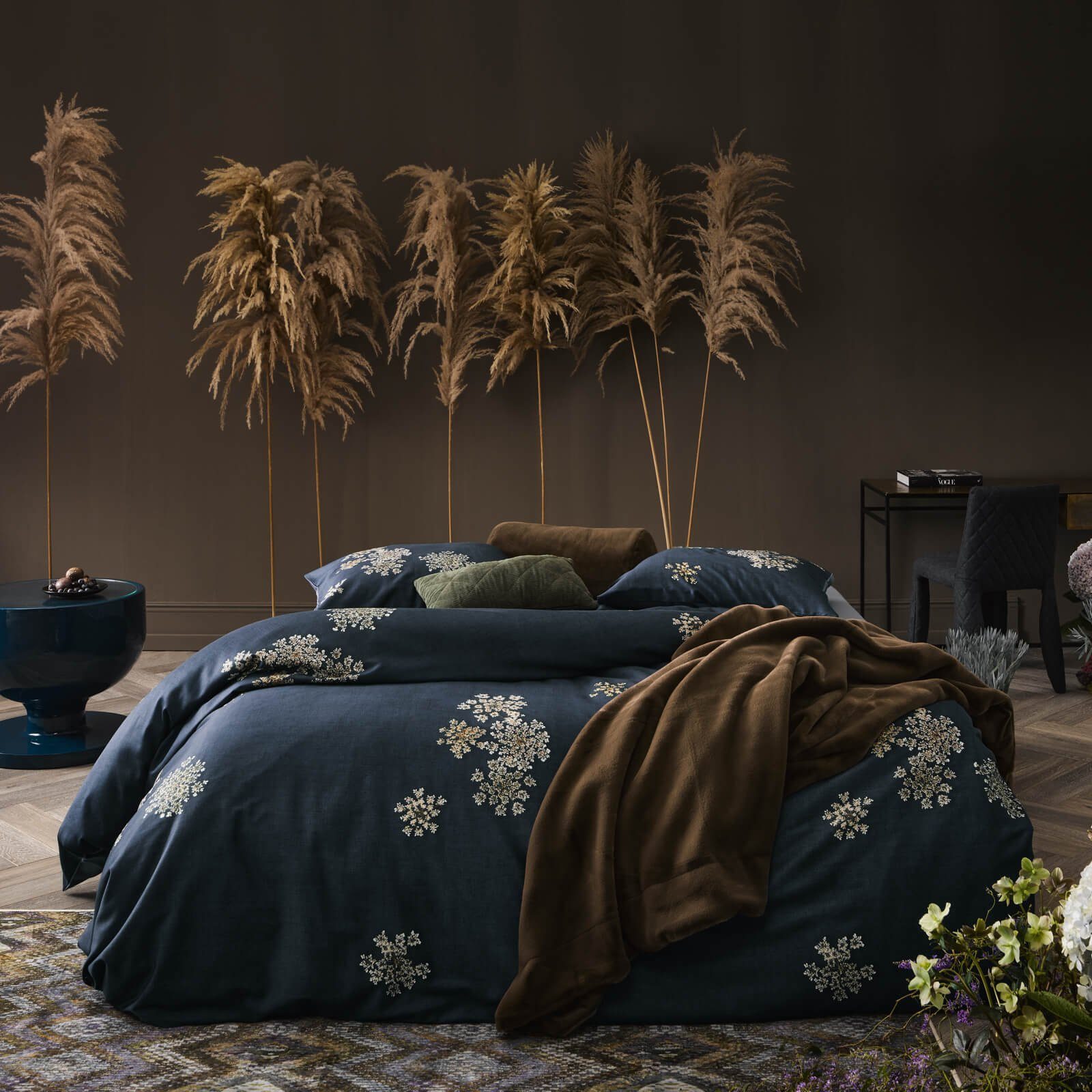 Bettwäsche Lauren Indigo Blue, Essenza, Satin, 2 teilig, Blumen, Bärenklau, floral