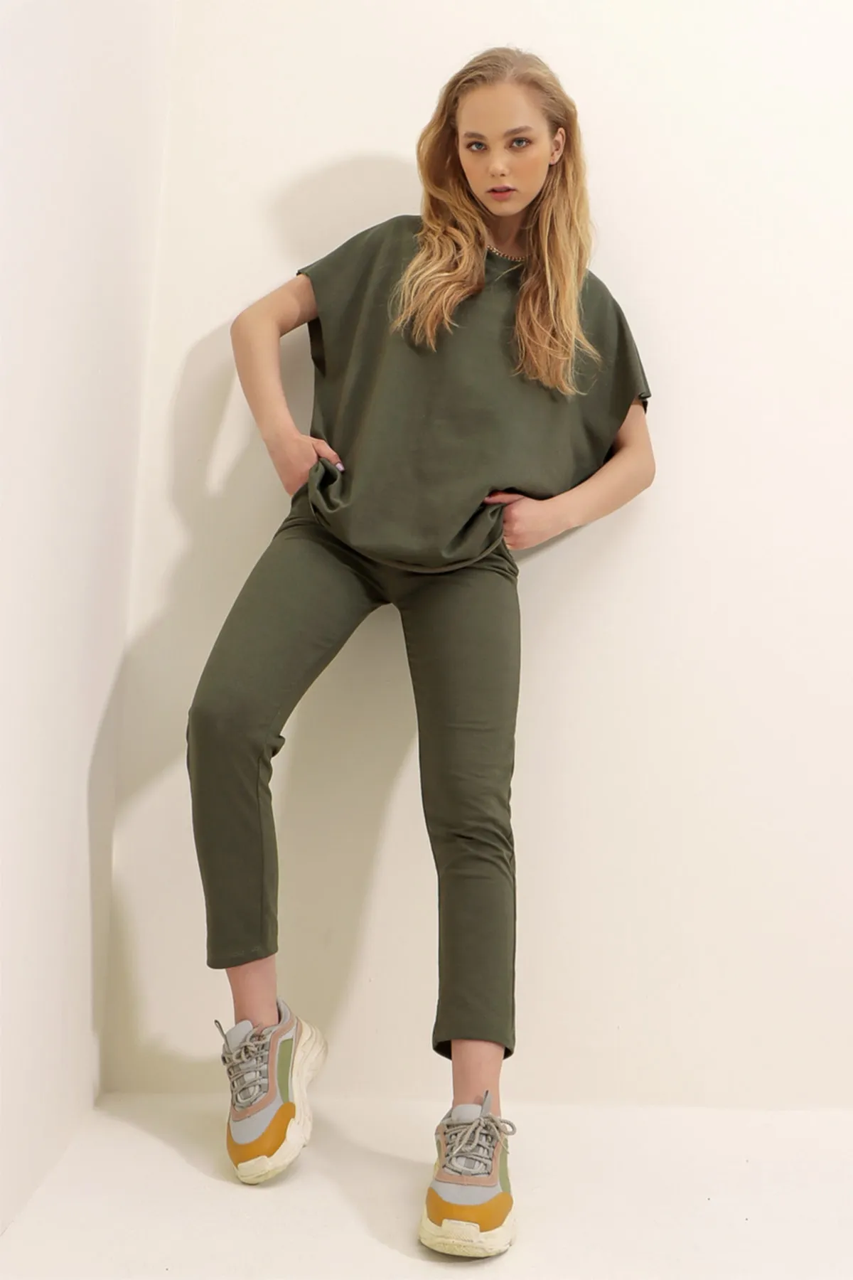 Trend Alaçatı Stili  Trainingsanzug - Khaki - Regular Fit