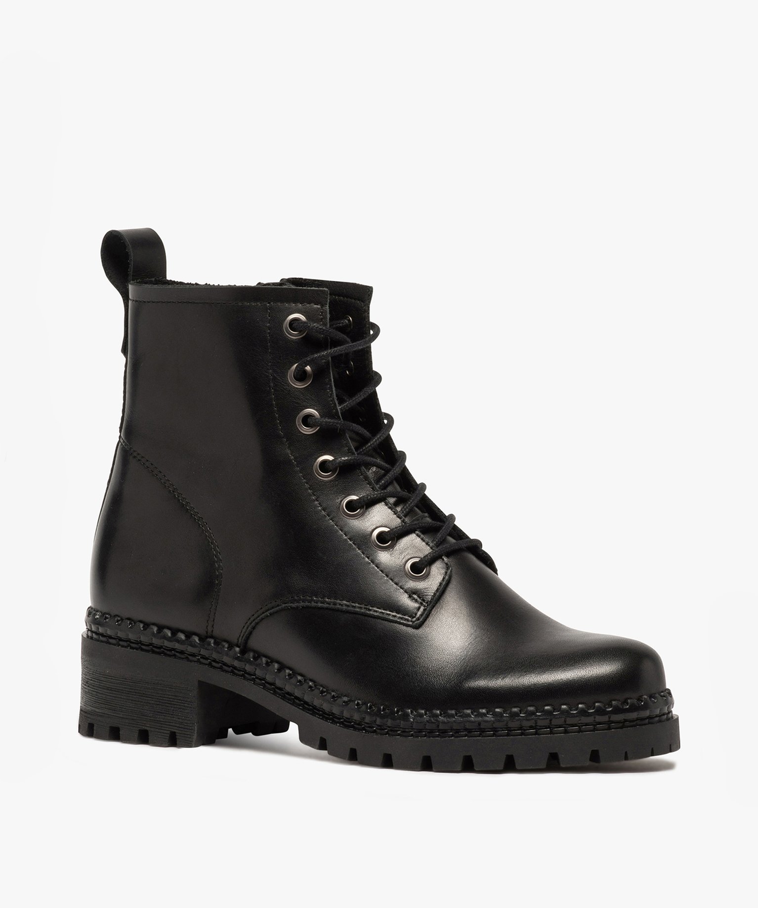 Boots femme dessus cuir uni à lacets et semelle crantée noir | GEMO