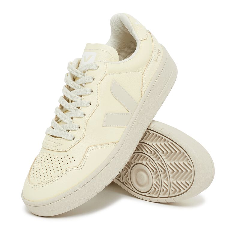 Veja Wmns V-90 cashew pierre