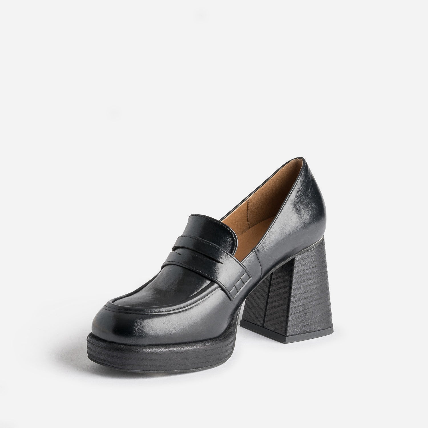 Mocassin noir à talon et plateforme