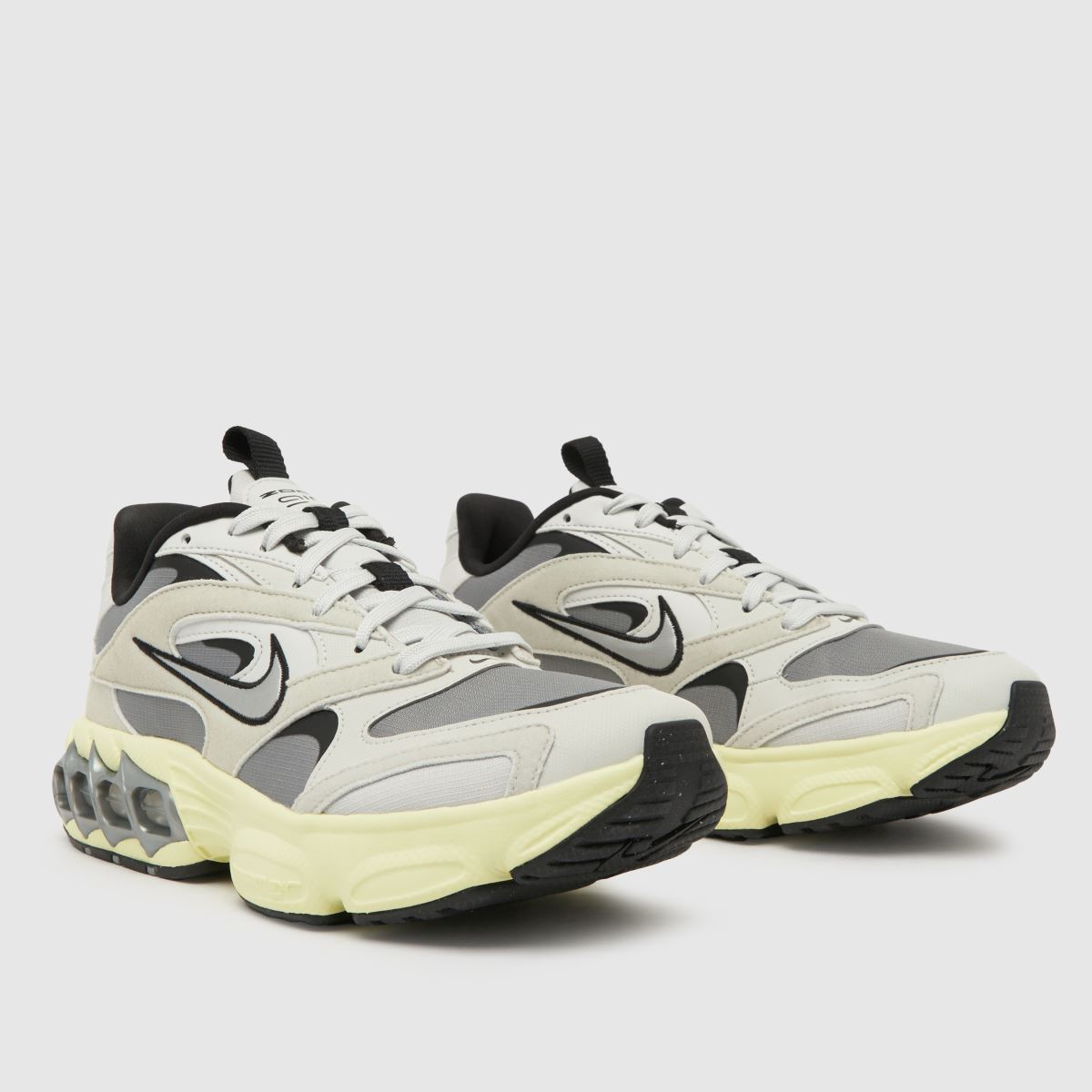 Nike – Air Zoom Fire – Grå träningsskor
