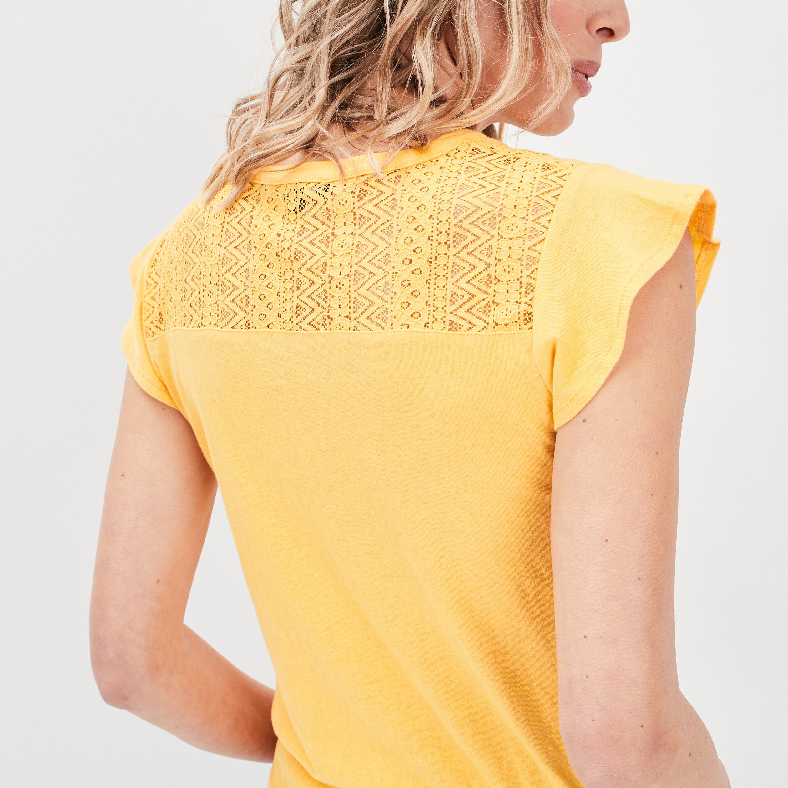T-shirt manches courtes jaune moutarde femme | La Halle