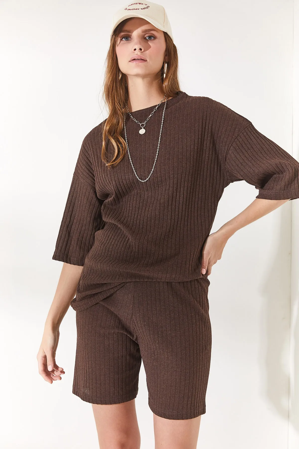 Olalook  Damen Bitterbraunes Unterteil, kurze Strumpfhose, Oberteil, lockere Bluse, Set TKM-19000200