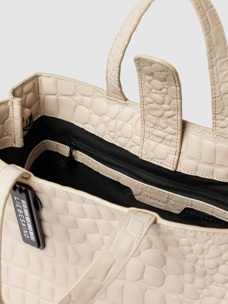 Tote Bag mit Label-Detail Modell 'Kroko' in offwhite
