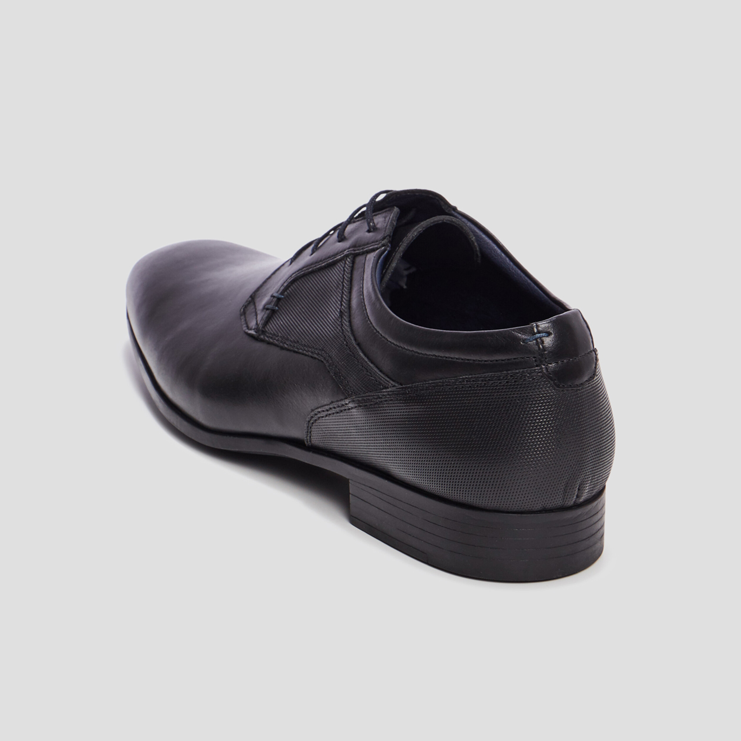 Derbies à lacets en cuir noir homme | La Halle