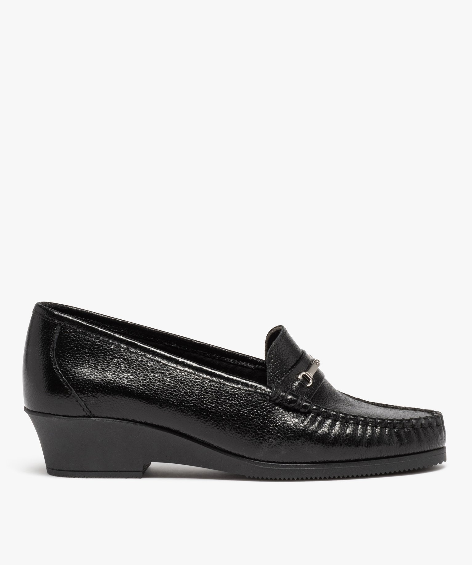 Mocassin confort avec dessus en cuir et bijou métallique femme noir | GEMO