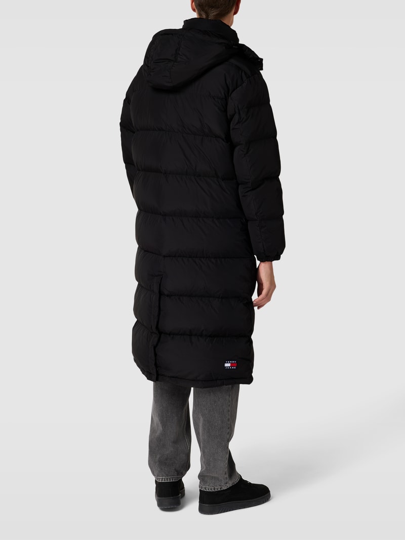 Mantel mit Label-Patch Modell 'ALASKA' in schwarz