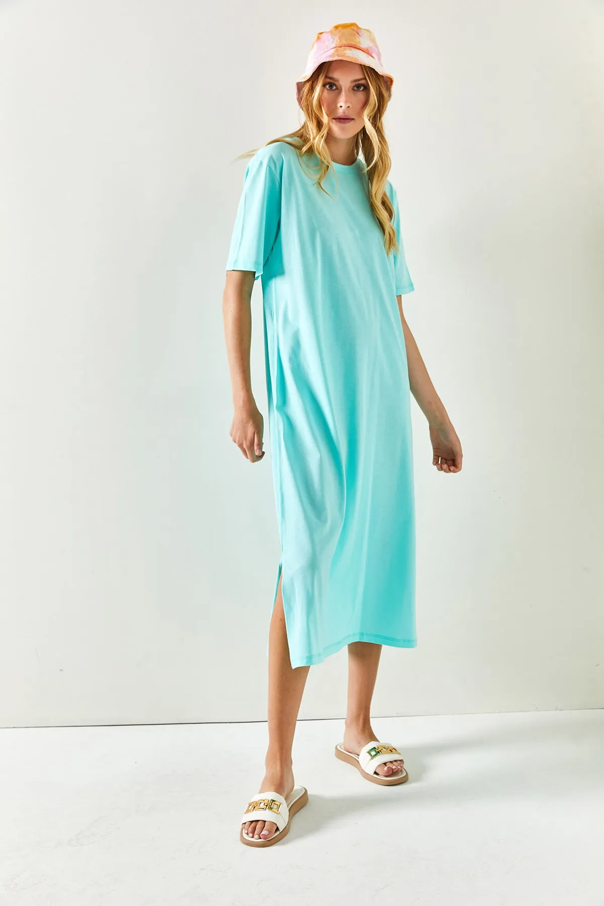 Olalook  Mintgrünes Oversize-Baumwollkleid für Damen mit Seitenschlitzen ELB-19001880