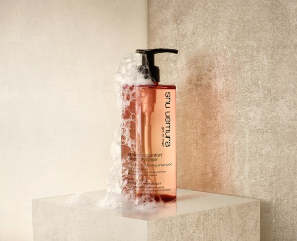 Shu Uemura Deep Cleanser Delicate Comfort Shampoo