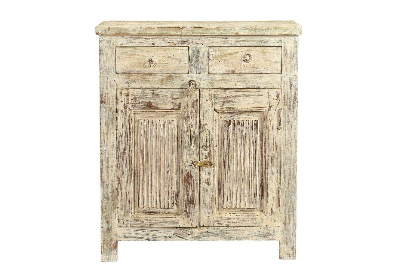 daslagerhaus living Bauernschrank Anrichte Vintage cremegelb