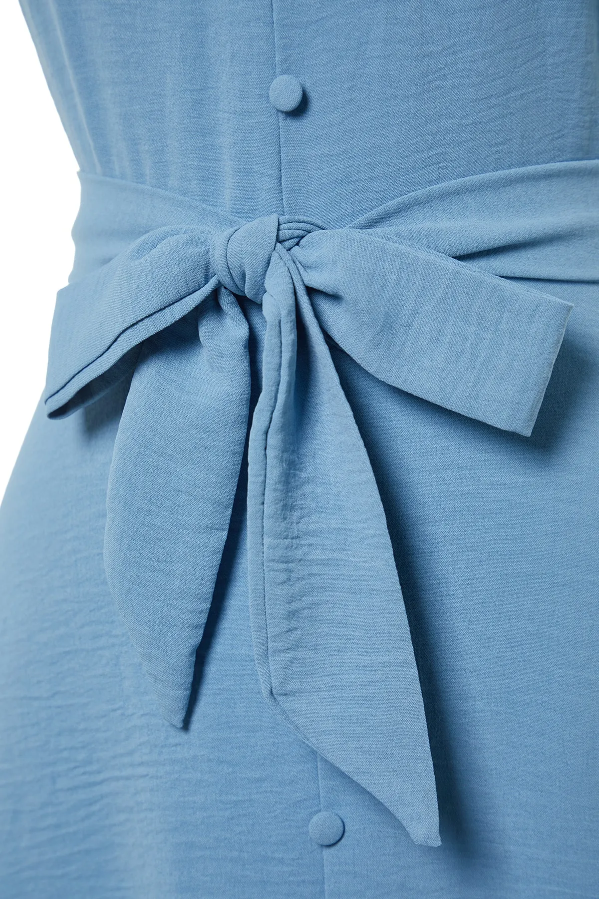 Trendyol Collection  Indigoblaues Maxikleid mit Knopfdetail in A-Linie und Volants TWOSS23EL02271