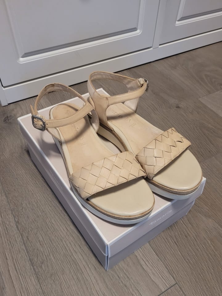 Tamaris Leder-Keilsandaletten in Creme günstig kaufen 40