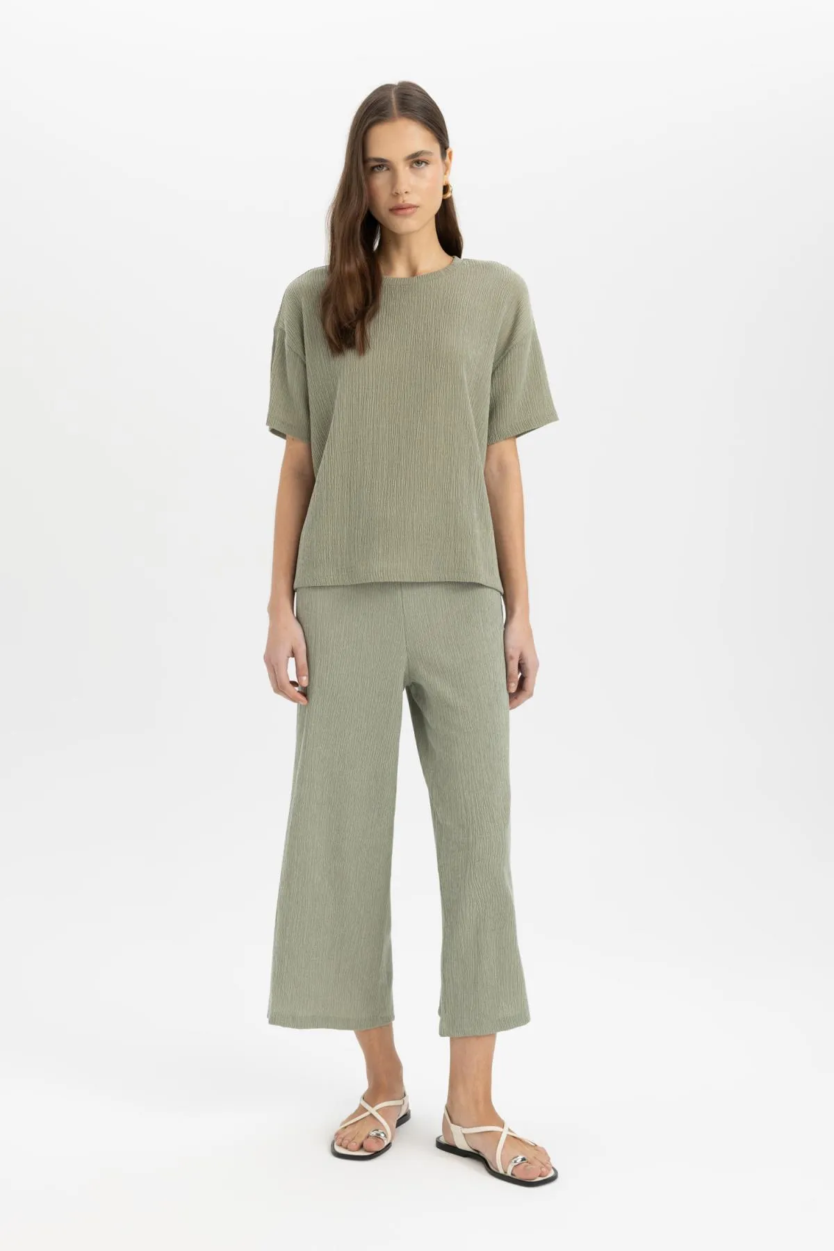 DeFacto  Weites Bein, normale Taille, gerades Bein, Midi-Wickelhose C4329AX24SP