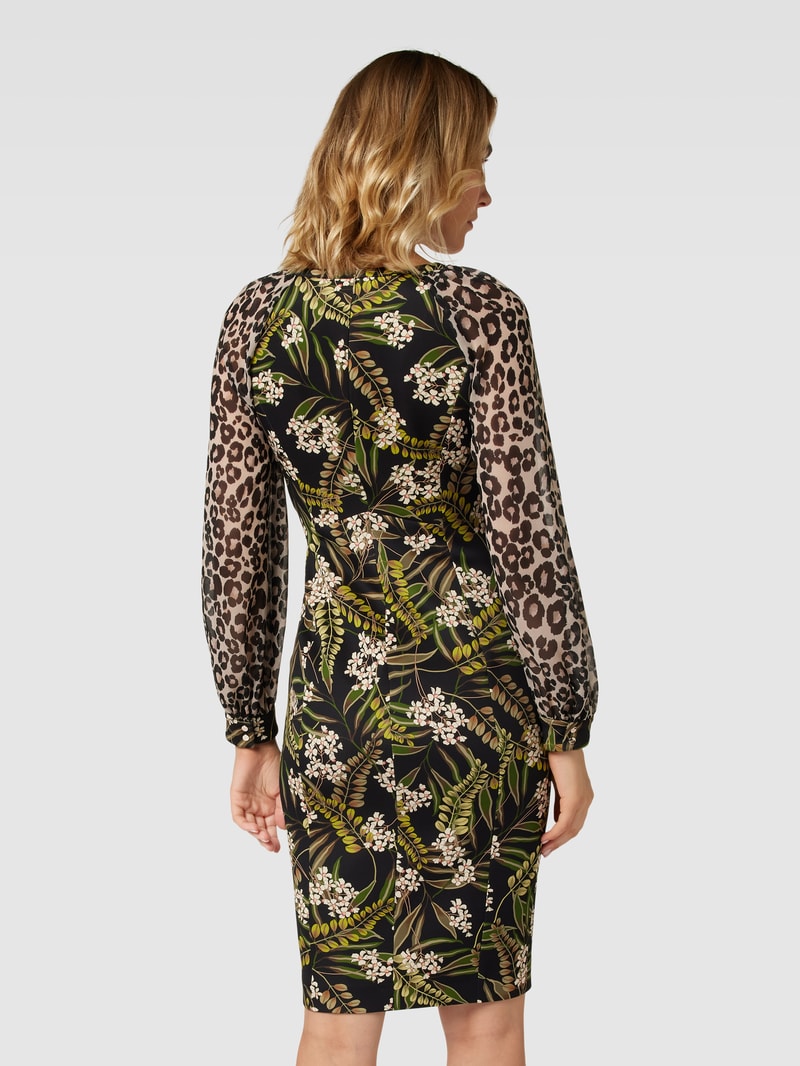 Knielanges Kleid mit Schlüsselloch-Ausschnitt in schwarz