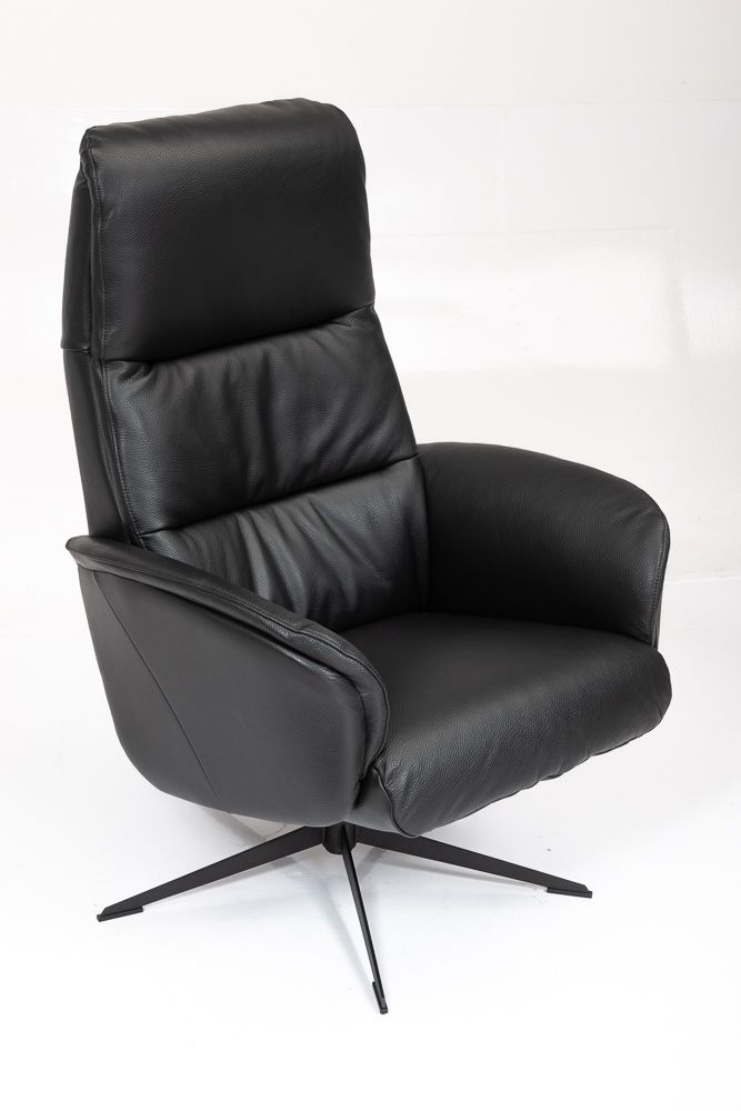 Hjort Knudsen Sessel 3408 und Hocker 3308