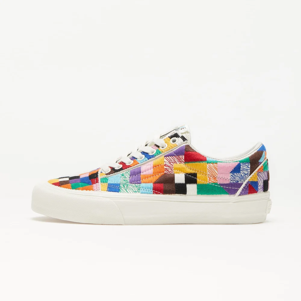 Vans Old Skool LX Love Wins Multi VN0A4BVFBMB1 / bunt