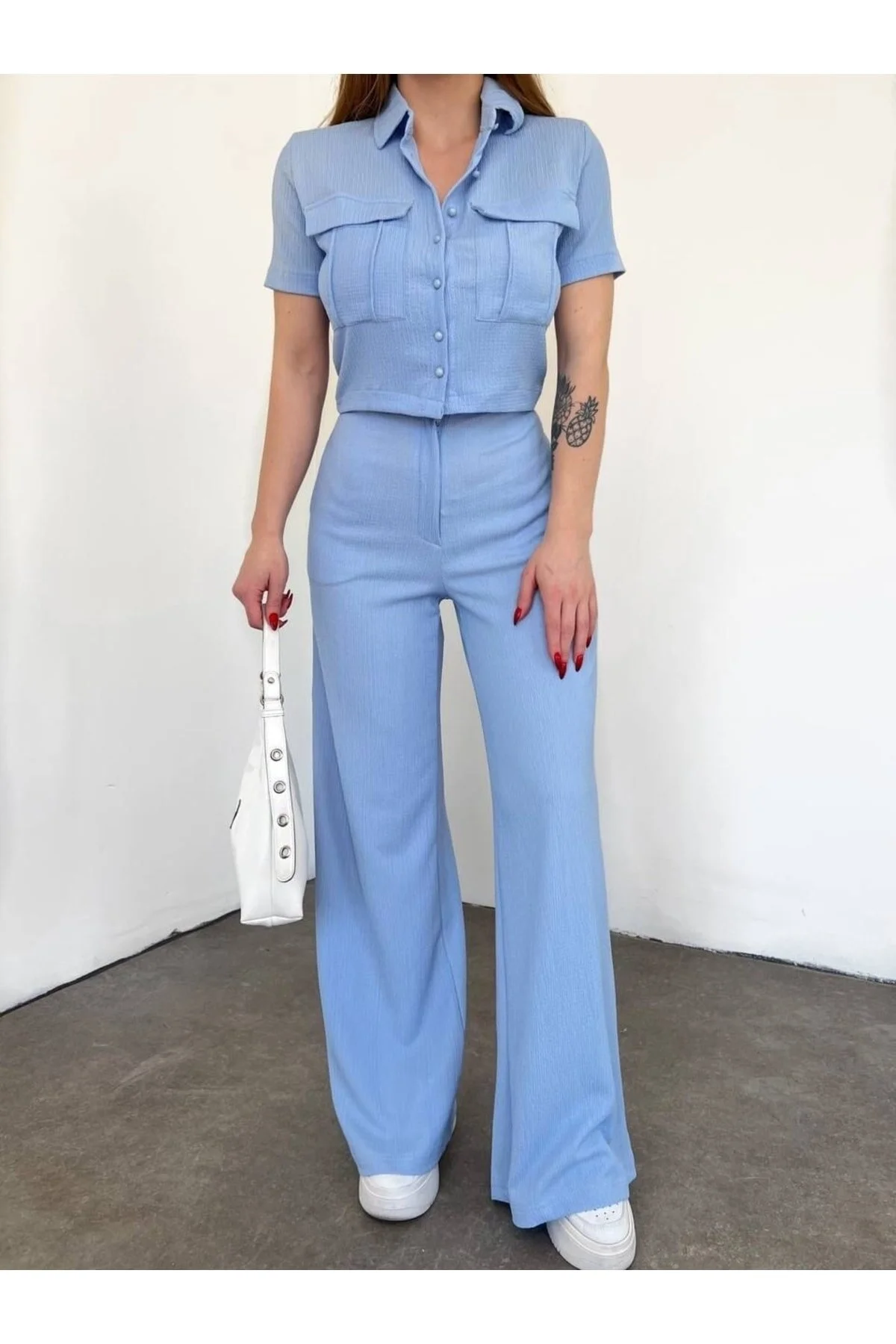 VOLT CLOTHİNG  Damen-Hosenanzug mit Knopfdetail und Kappe