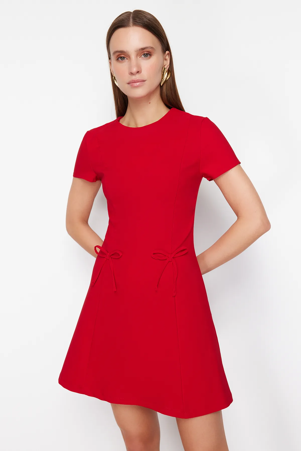 Trendyol Collection  Rotes gewebtes Minikleid TWOSS24EL00803