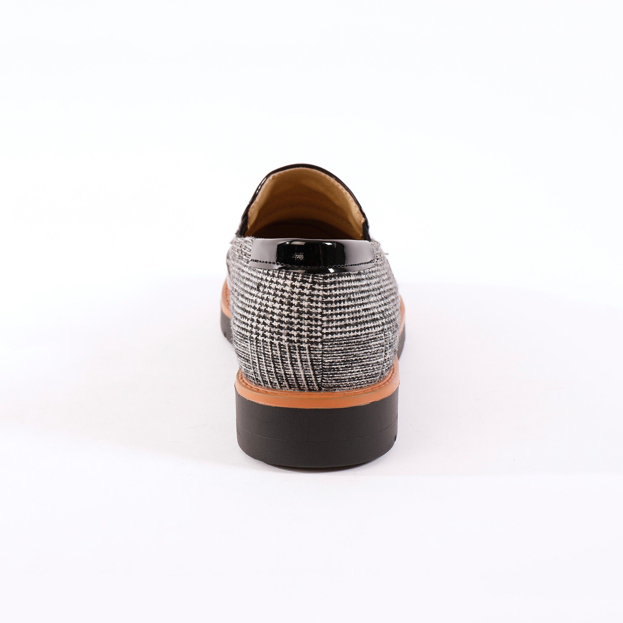 Slippers compensées à franges et pompons