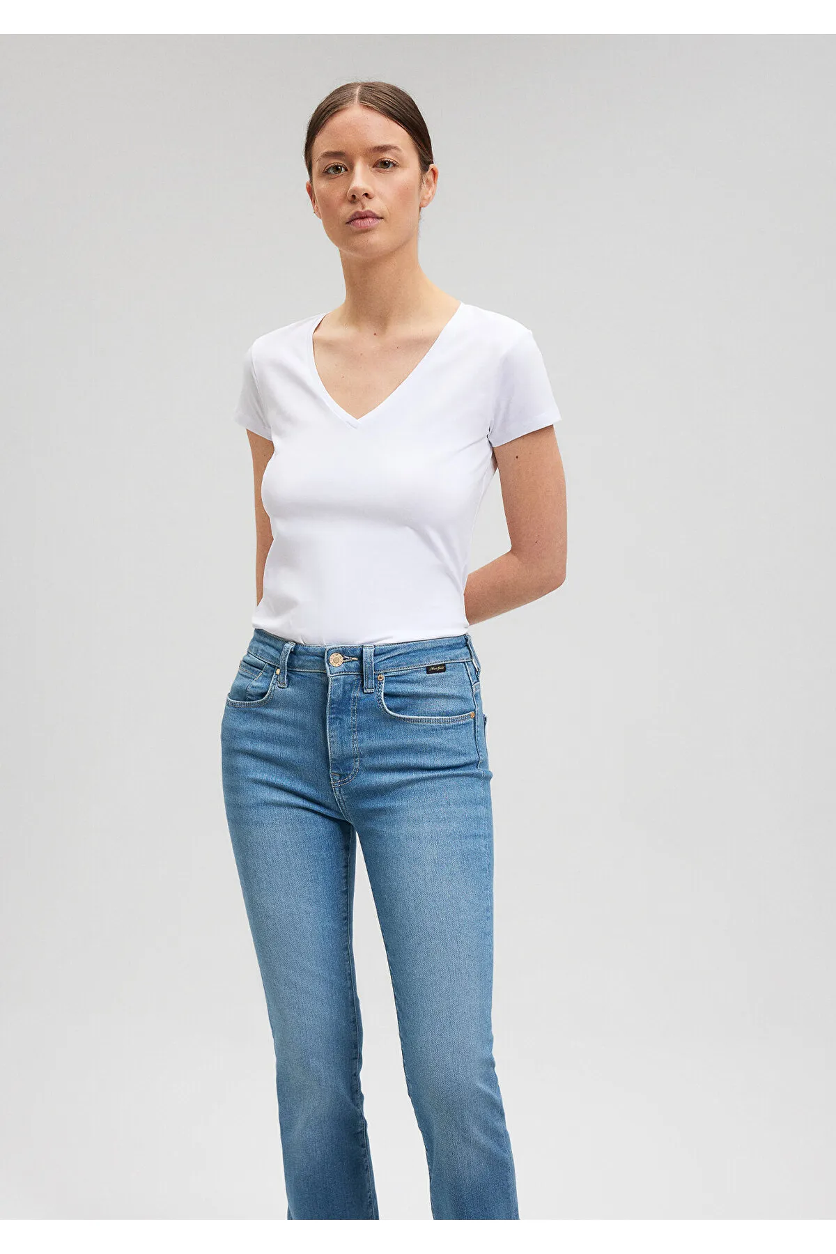 Mavi  Weißes Stretch-T-Shirt mit V-Ausschnitt - Taillierter Schnitt162769-620