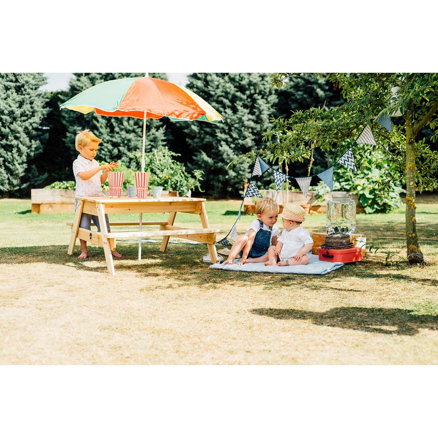Plum Kinder Picknicktisch mit Sonnenschirm