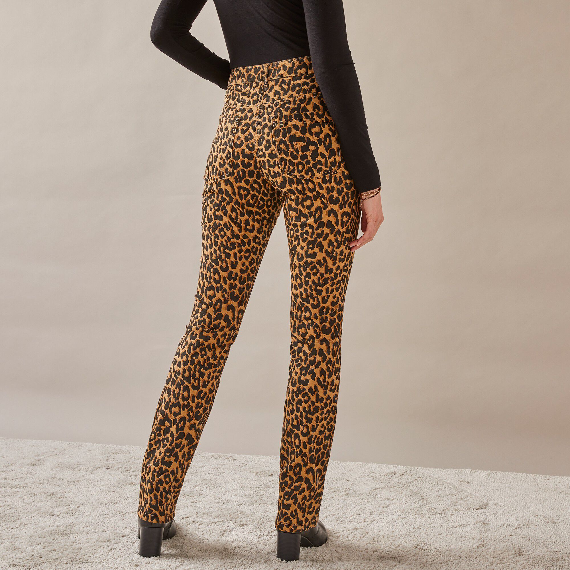 Pantalon droit stretch imprimé peau de bête