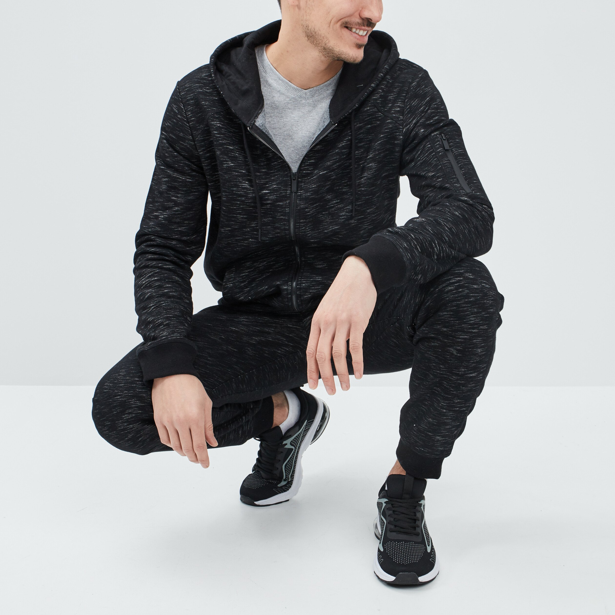 Sweat zippé à capuche noir homme | La Halle