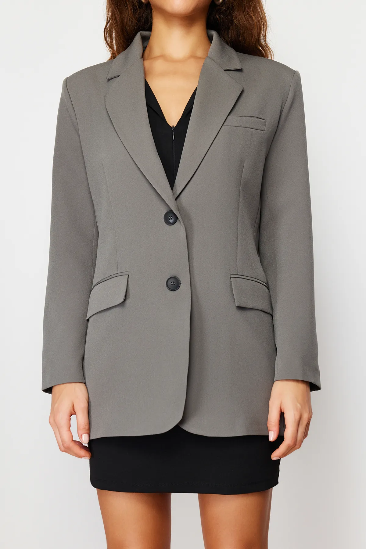 Trendyol Collection  Graue, übergroße, gewebte Basic-Blazerjacke TWOSS24BC00029