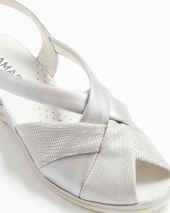 Sandales dessus cuir, modèle standard