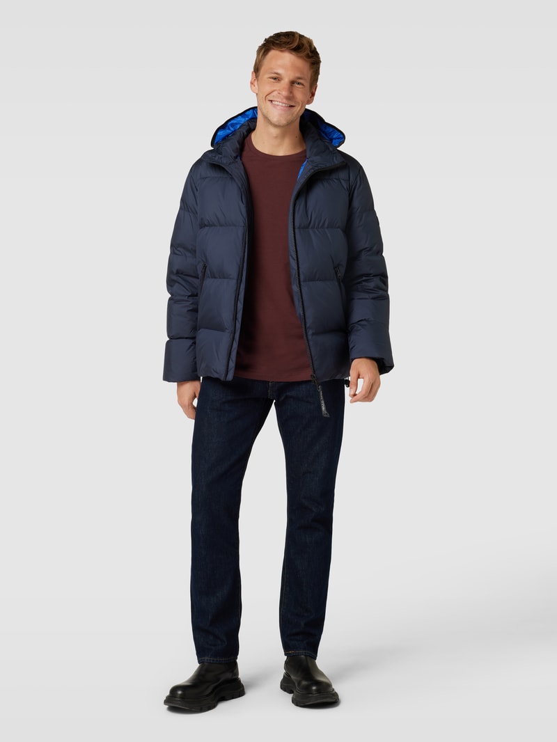 Daunenjacke in Stepp-Optik mit Label-Detail in marineblau
