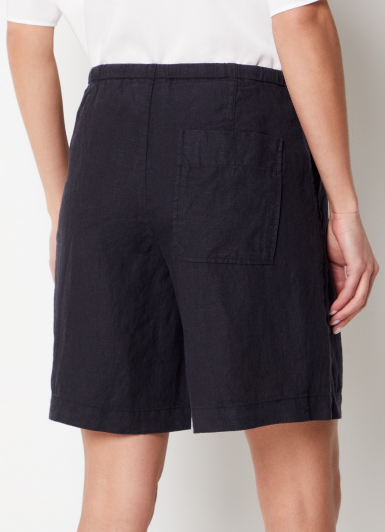 Pantaloni scurți din in Marc O'Polo, cu talie medie și croi larg.