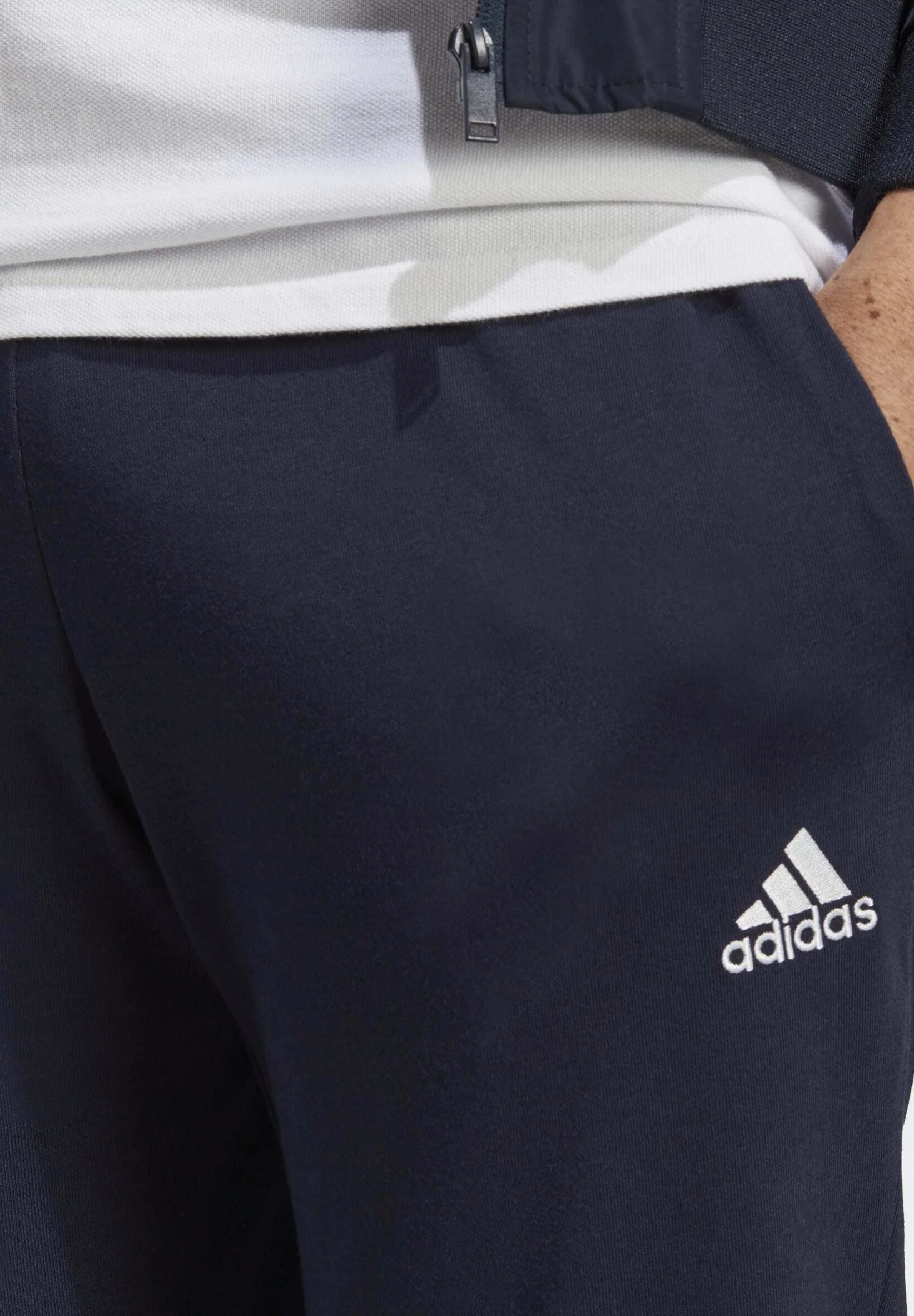 adidas Sportswear ESSENTIALS SINGLE TAPERED ELASTICIZED - Pantalón deportivo