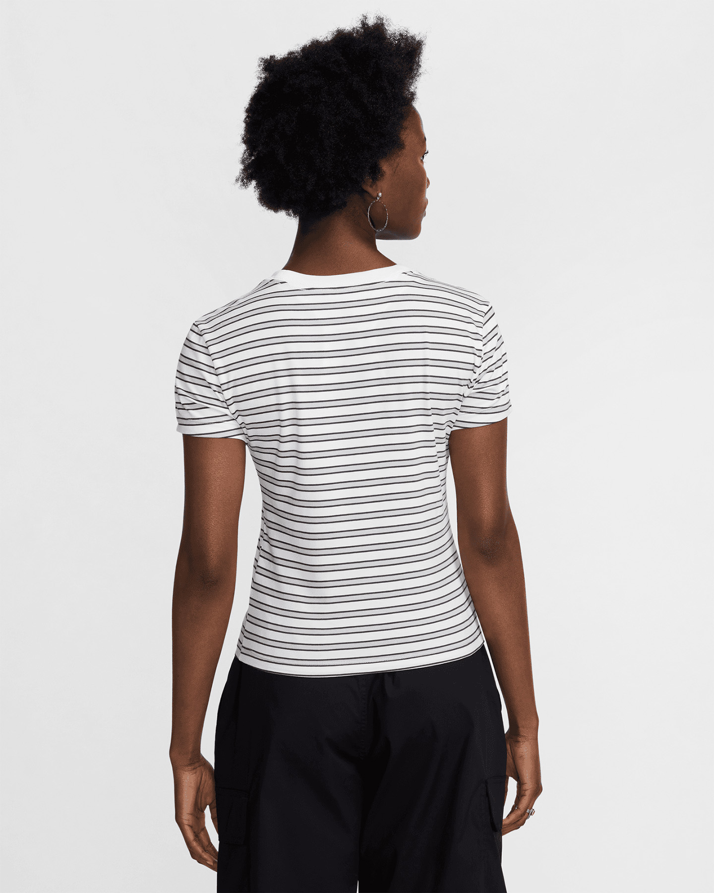 Tričko Nike Striped Chill W HF9524-100