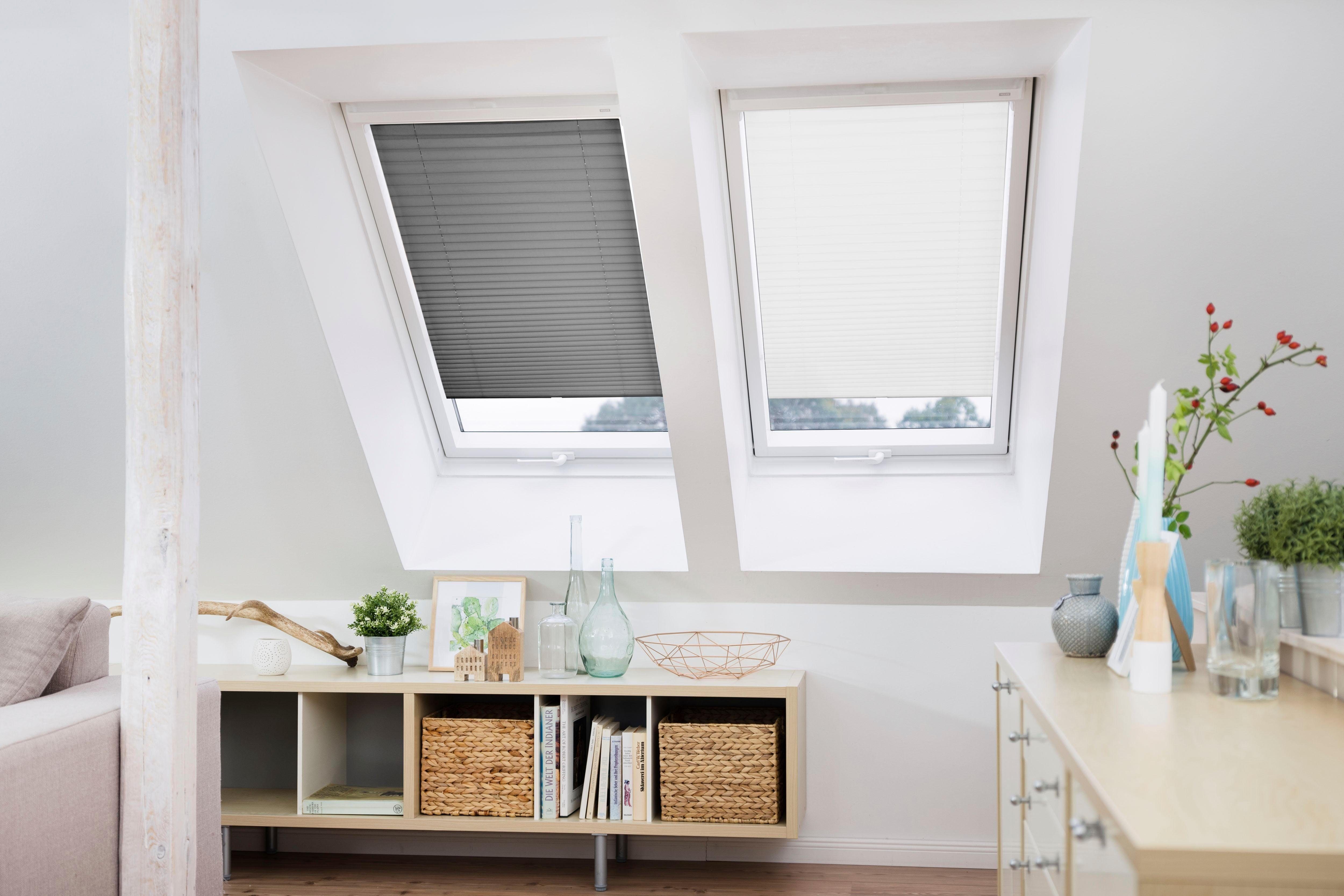 Dachfensterplissee Haftfix, LICHTBLICK ORIGINAL, Lichtschutz, ohne Bohren, verspannt, Haftfix, Crush-Optik, mit Saugnapf