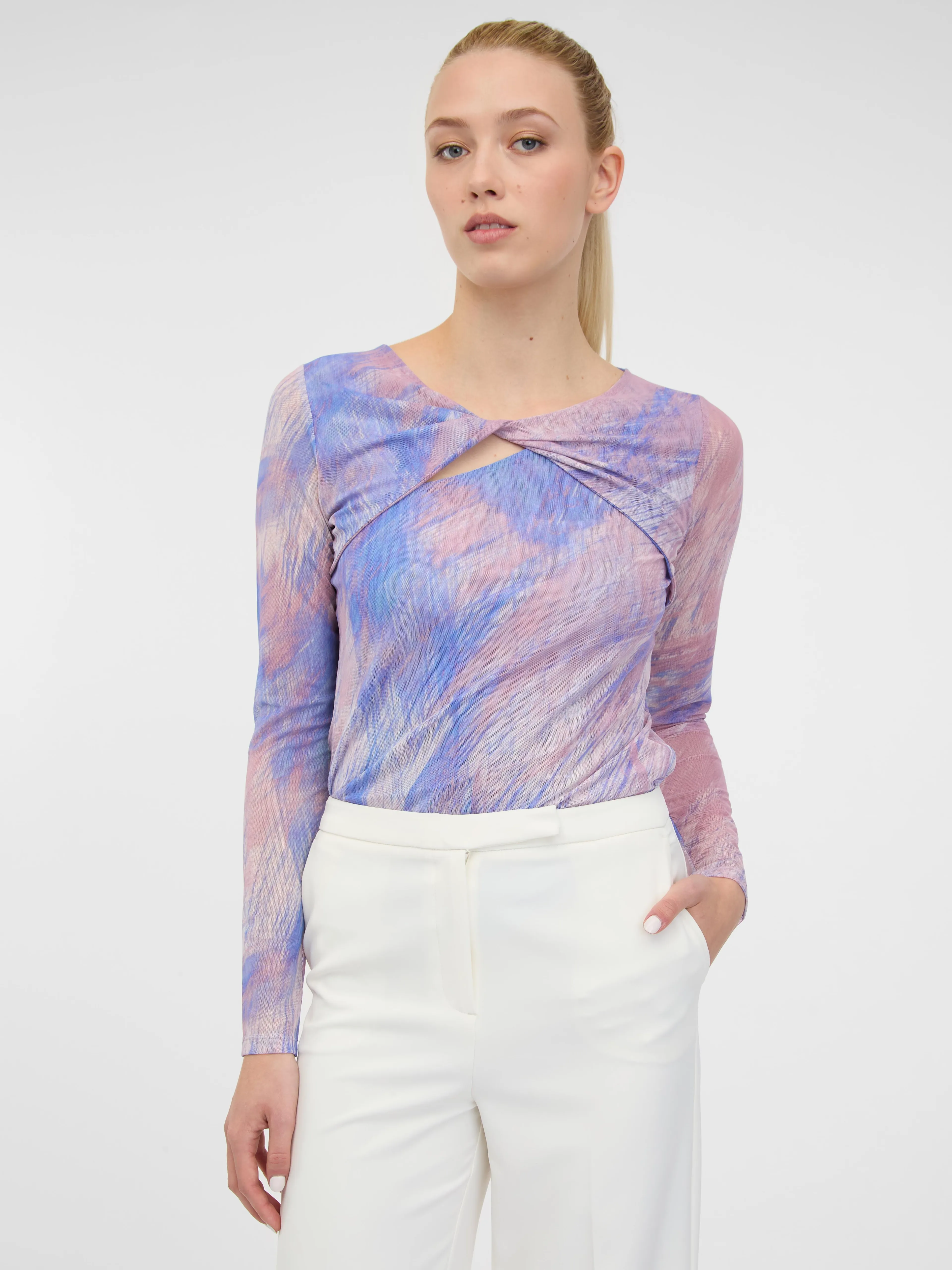 Hellrosa gemustertes Damen-T-Shirt mit langen Ärmeln ORSAY