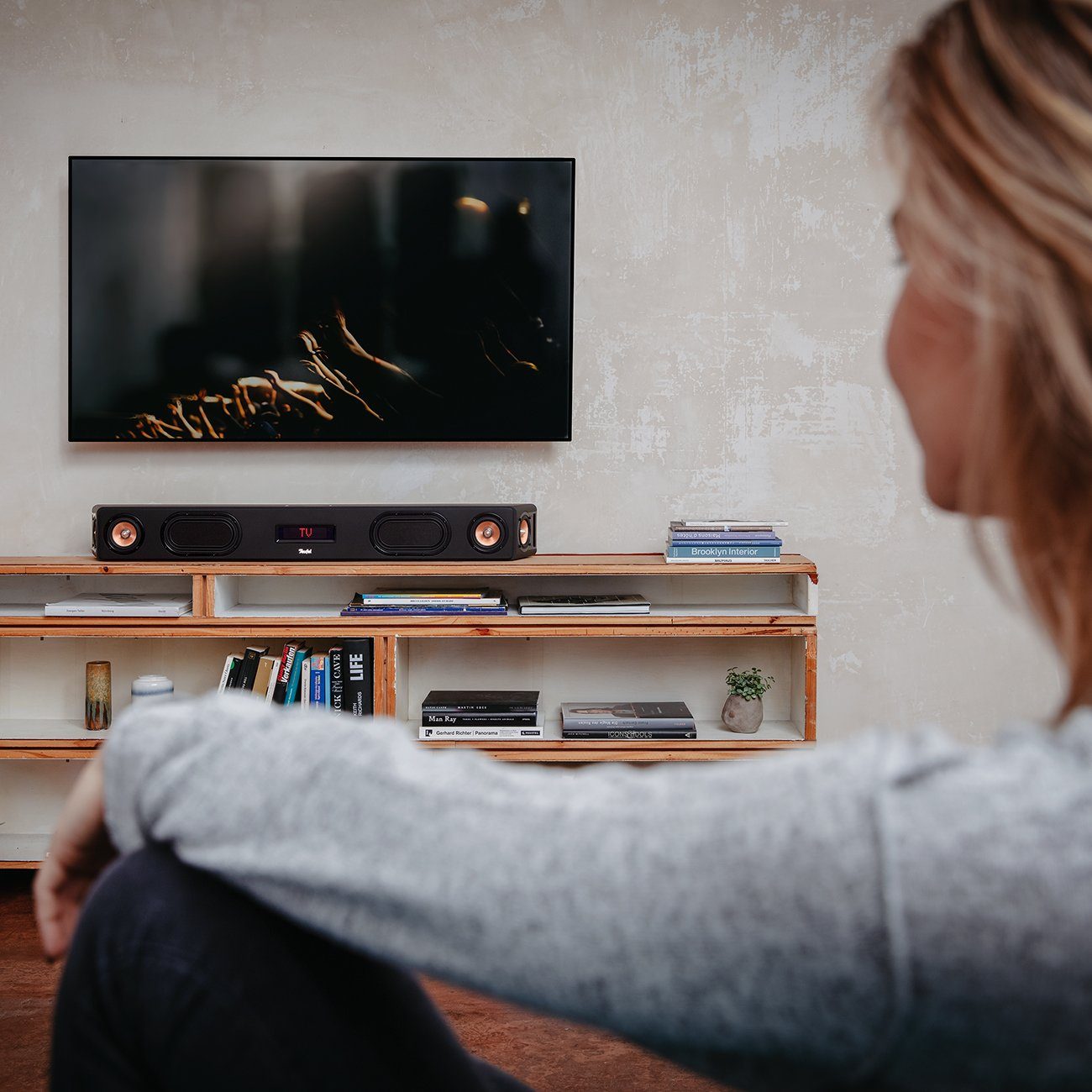 Teufel CINEBAR ULTIMA Soundbar (HDMI, Bluetooth, 380 W, 6 High-Performance-Töner mit eingebautem XXL-Subwoofer)