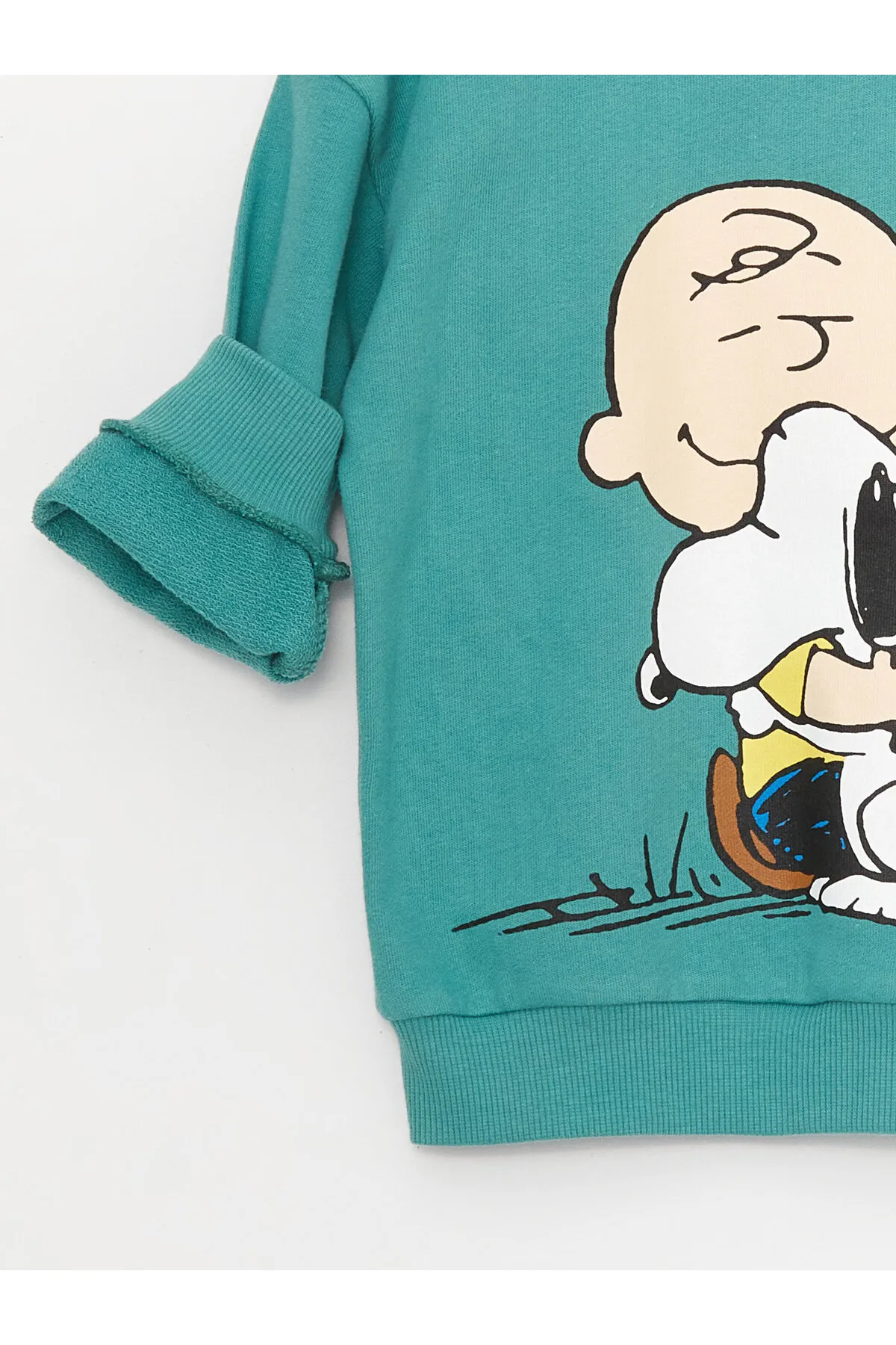 LC Waikiki  2er-Set aus Sweatshirt mit Rundhalsausschnitt, langen Ärmeln und Snoopy-Aufdruck und Jogginghose
