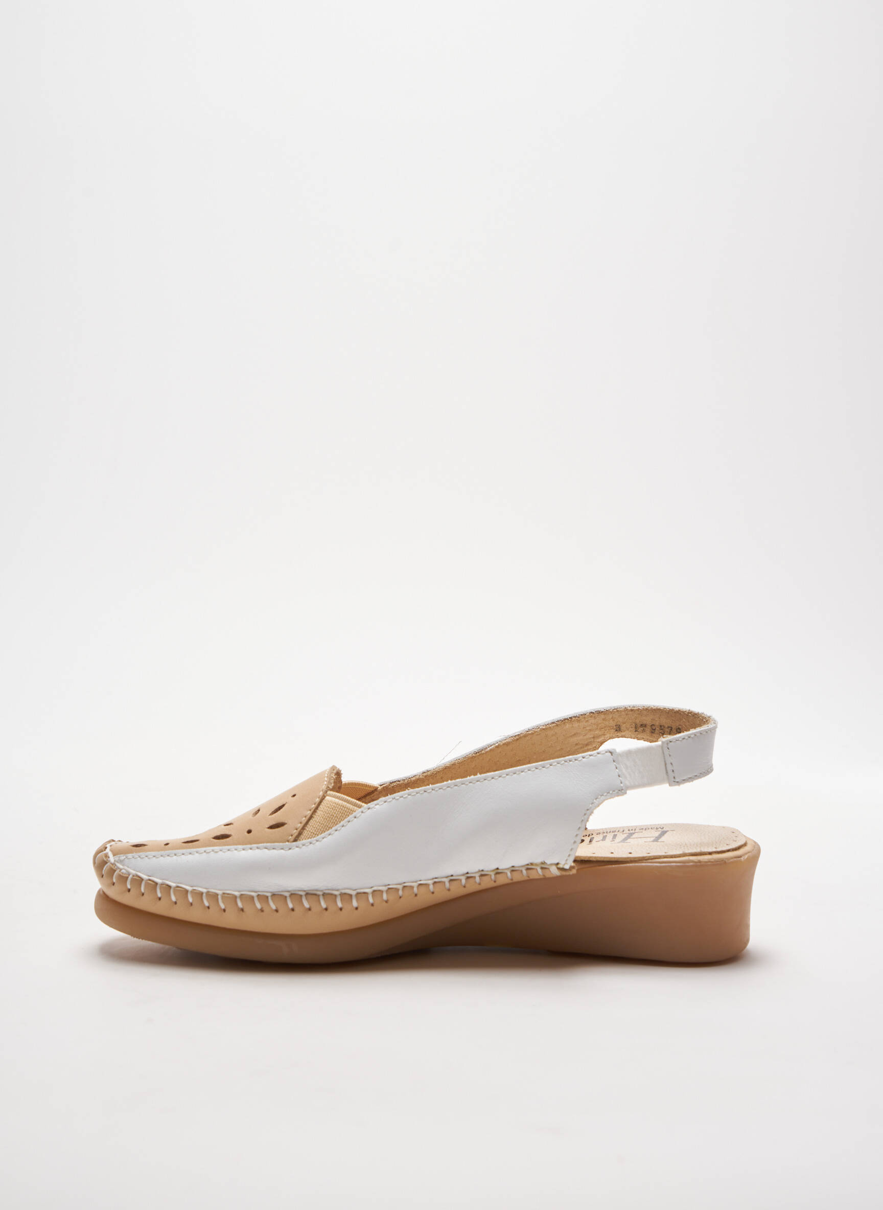 Hirica Sandales Nu Pieds Femme couleur blanc