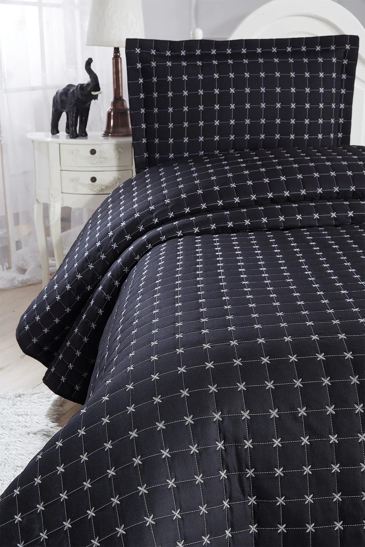 Çeyiz Diyarı  Gesteppte Tagesdecke „Star“ für Einzelbett, Schwarz