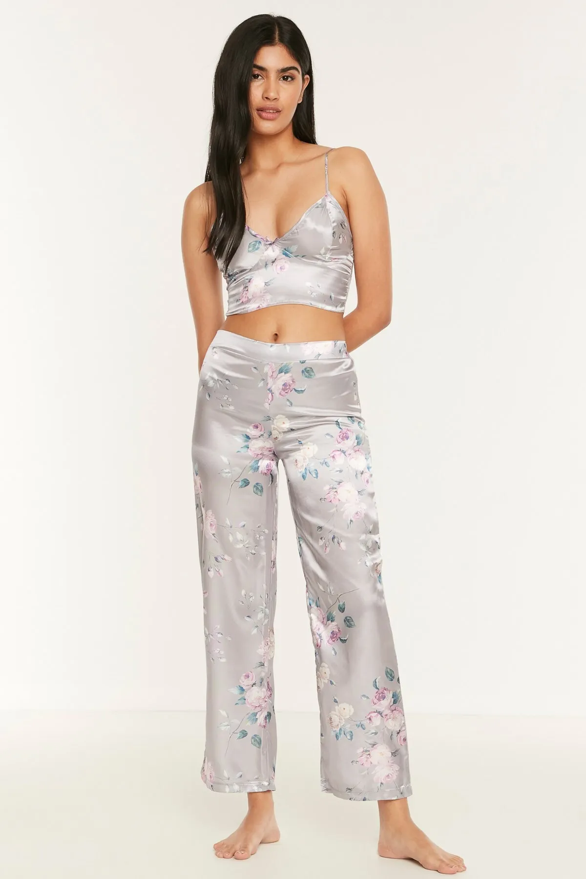 C&City  045 Gemustertes 3-teiliges Satin-Pyjama-Set für Damen in Grau