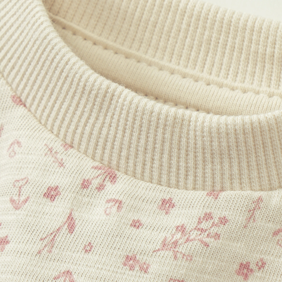 Newborn Latzhose und Langarmshirt im Set