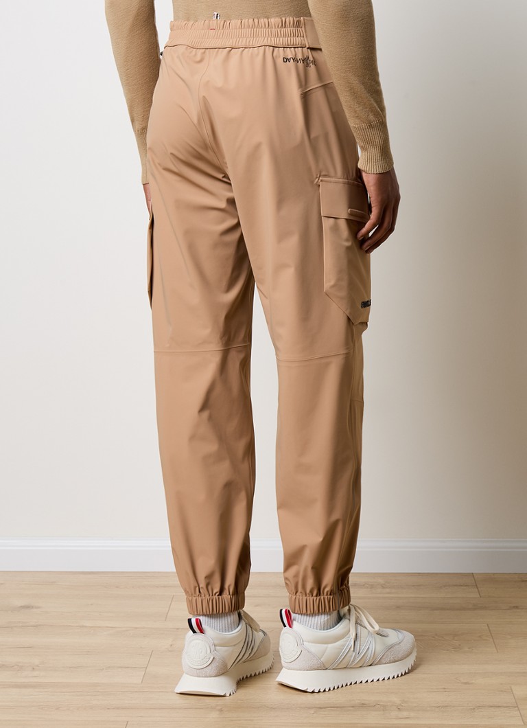Pantaloni cargo Moncler Slim Fit cu buzunare cu fermoar