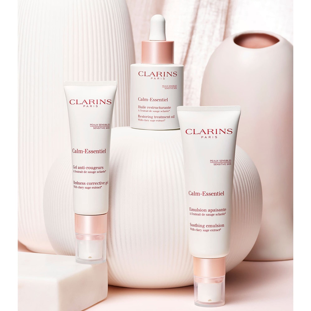 Clarins Calm-Essentiel  Gel anti-rougeurs Al’extrait de sauge sclarée* Soin visage peaux sensibles